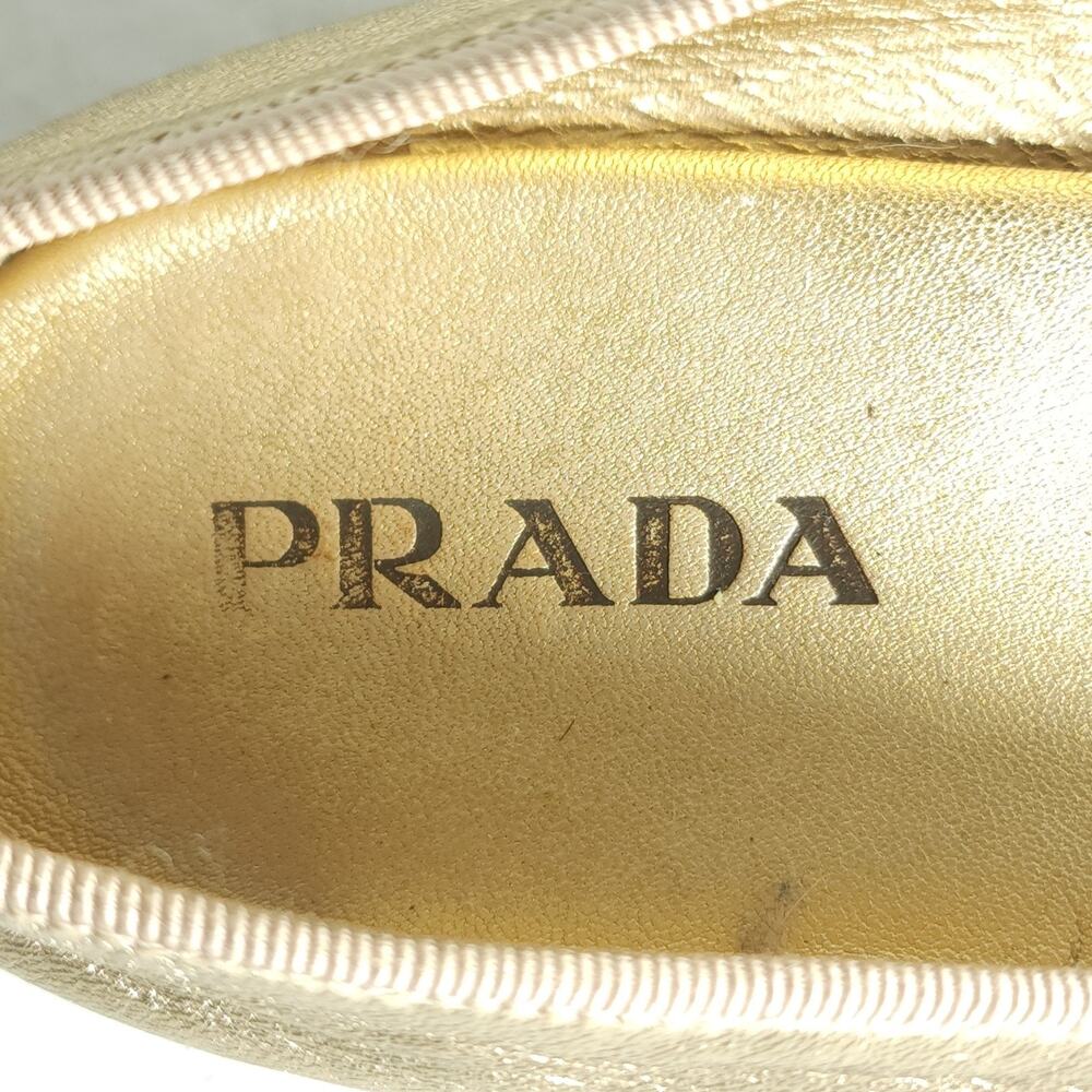 Prada Women's US5,5 EU35,5 Gold Leather Logo Bow Slip On Ballet Flats - Picture 12 of 16
